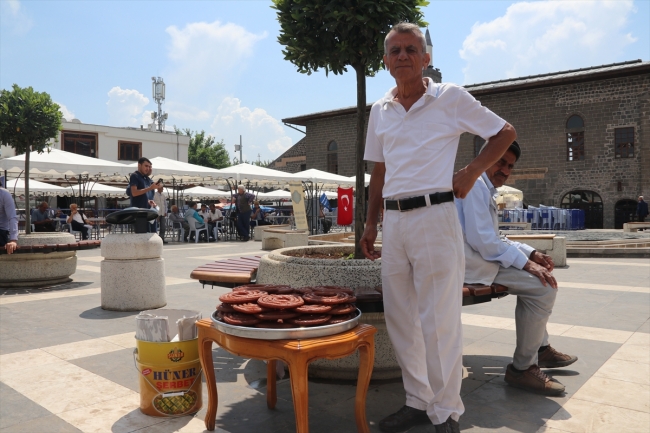 Terör örgütü yıktı, devlet ihya etti