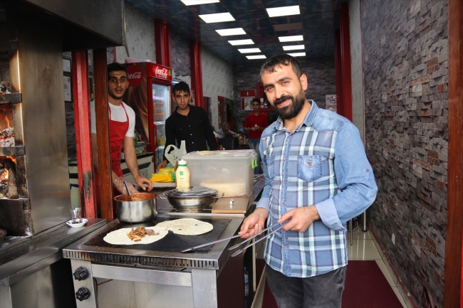 Terör örgütü yıktı, devlet ihya etti