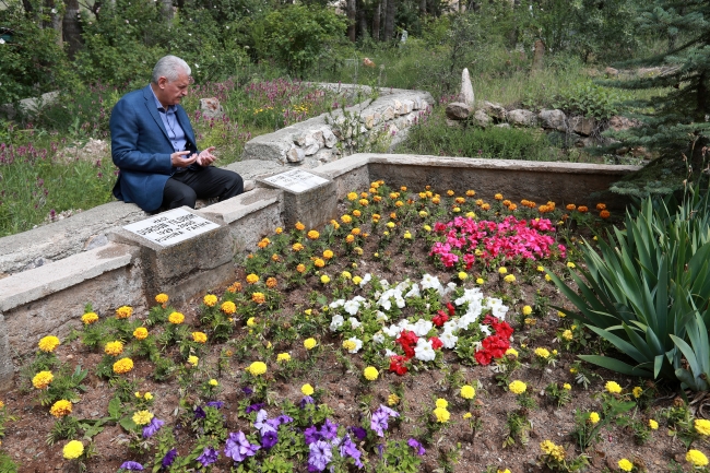 Başbakan Yıldırım bayramı baba ocağında karşıladı