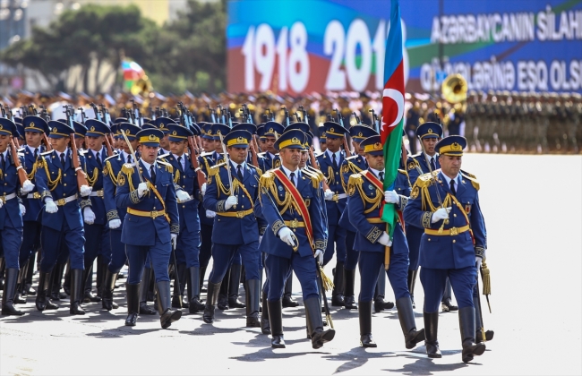 Azerbaycan ordusunun 100. kuruluş yıldönümü kutlanıyor