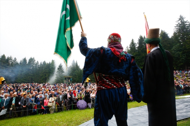 Bosna'da Müslümanlığın sembolü Ayvaz Dede Şenlikleri sona erdi