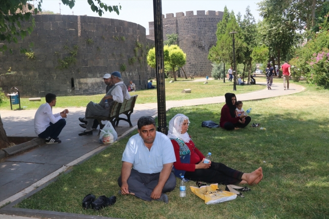 Güneydoğu'da sıcaklık 45 dereceyi aştı