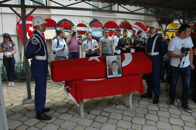 Şehit Astsubay İsa Boztoprak son yolculuğuna uğurlandı