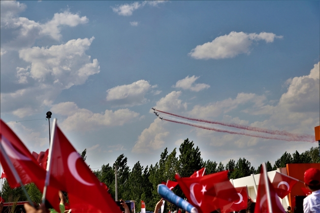 Türk Yıldızları Isparta semalarında