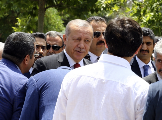 Cumhurbaşkanlığı Kabinesi Hacı Bayram Camii'nde