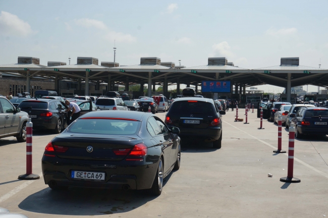 Gurbetçilerin anavatan yolculuğu devam ediyor