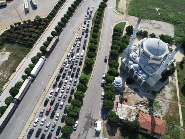 Kapıkule'de gurbetçilerin dönüş yolculuğu başladı