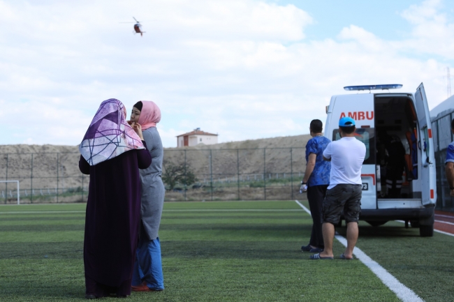 Ambulans helikopter çorba tenceresine düşen bebek için havalandı