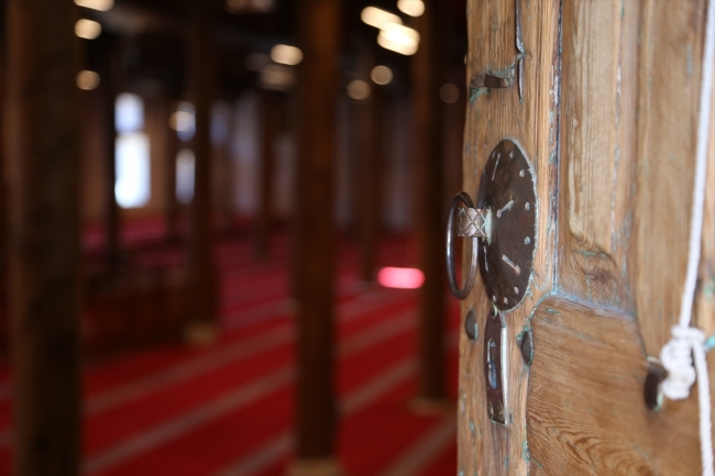 Sivrihisar Ulu Cami yüzyıllardır ihtişamını kaybetmeden ayakta duruyor