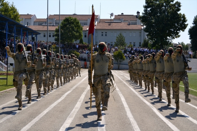 Uzman erbaşlar mezun oldu