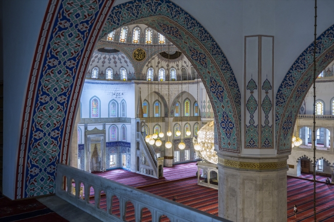 Kocatepe Camii'de Selimiye ve Sultanahmet izleri