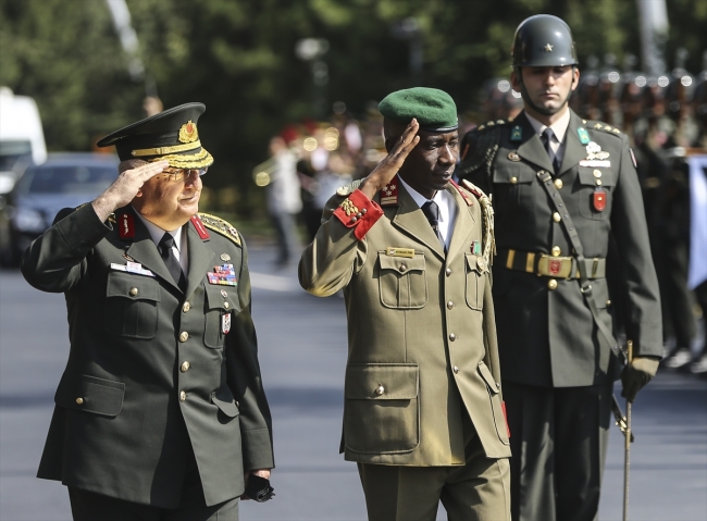 Orgeneral Güler, Burundi Genelkurmay Başkanı ile görüştü