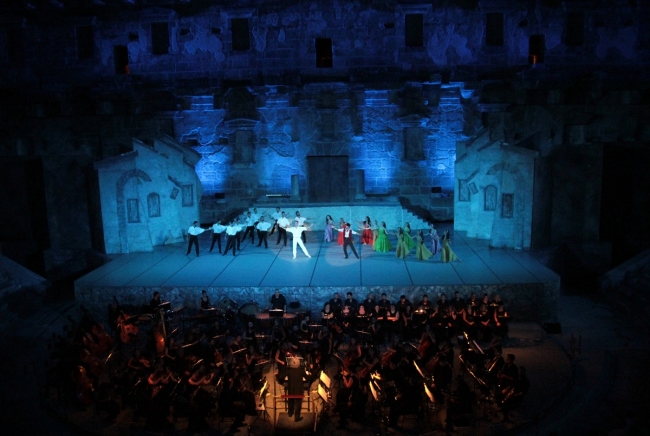 "Zorba" 25. Uluslararası Aspendos Opera ve Bale Festivali'nde sahnelendi