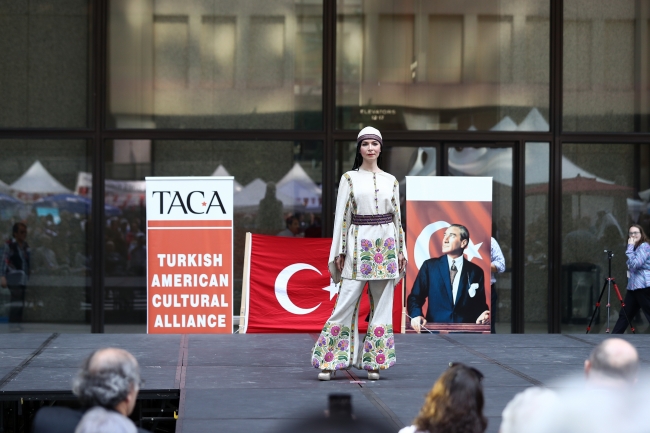 ABD'de 15. Chicago Türk Festivali başladı