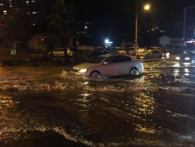 Trabzon'da şiddetli yağış