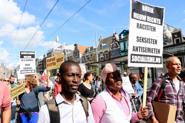 Hollanda'da Avrupa Birliği'nin göç politikaları protesto edildi