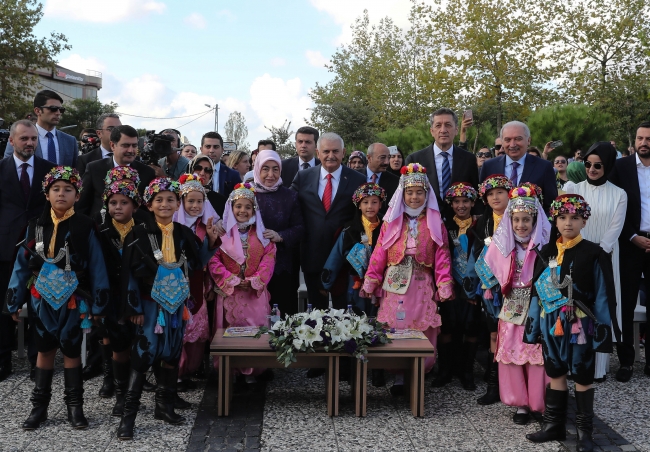 TBMM Başkanı Yıldırım: Değerlerinize yabancılaşırsanız öğrendiğiniz ilmin hiçbir faydası olmaz