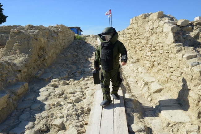 Çanakkale'de patlamamış top mermisi bulundu