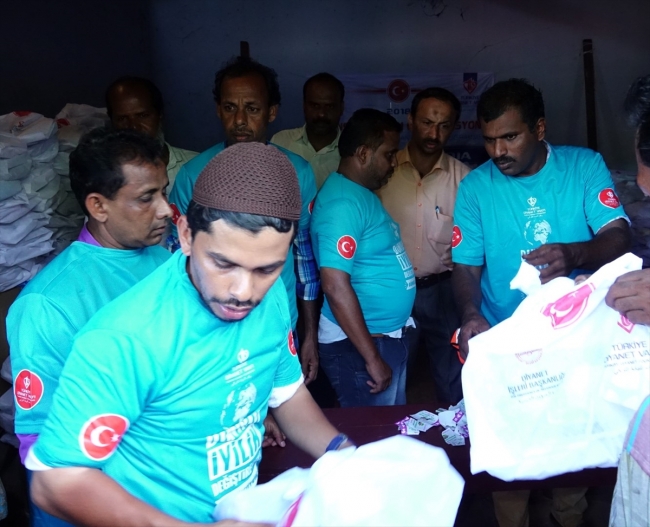 Türkiye Diyanet Vakfından Hindistan'da 2 bin 500 aileye yardım