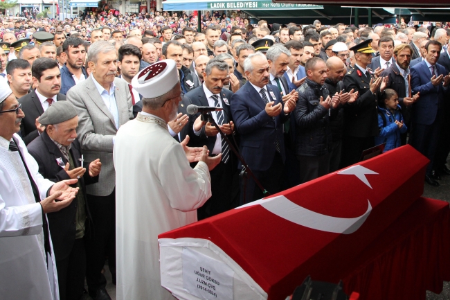 Şehitlerimiz son yolculuğuna uğurlandı