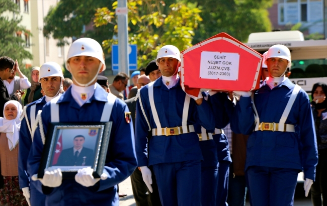 Şehitlerimiz son yolculuğuna uğurlandı