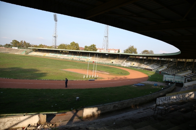 Sakarya Atatürk Stadyumu millet bahçesine dönüşüyor