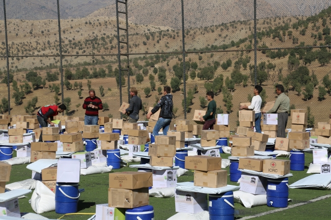 Türk Kızılayı'ndan Erbil'deki selzedelere insani yardım