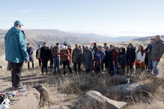 Kayseri'de şenlik paraları ağaca dönüşüyor