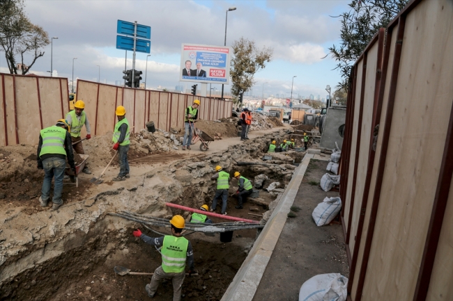 Üsküdar'da kanal çalışması sırasında tarihi kalıntılar bulundu