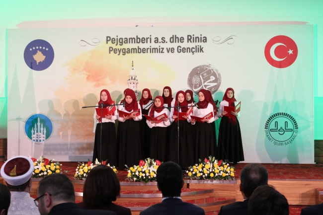 Diyanet İşleri Başkan Erbaş: Kimliği oluşturan asıl unsur din ve inançtır