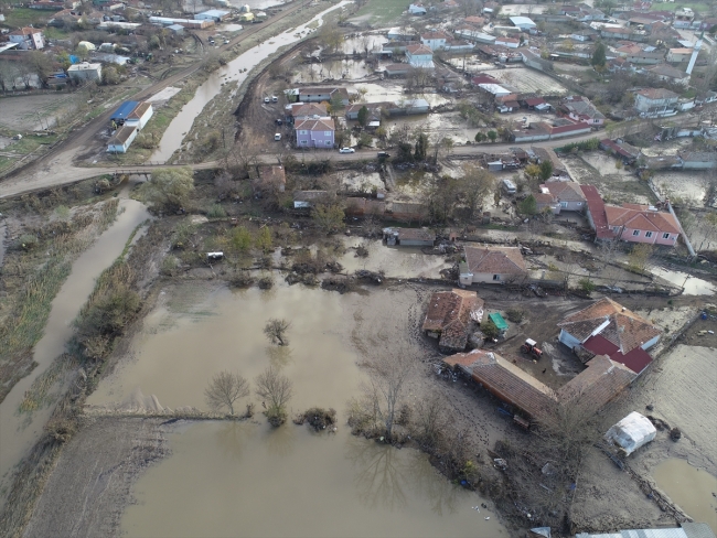 Edirne'deki sel tarım arazilerini sular altında bıraktı