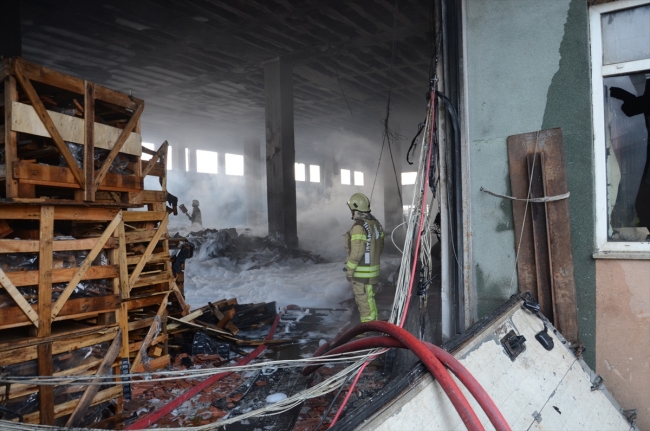 İstanbul'da fabrika yangını