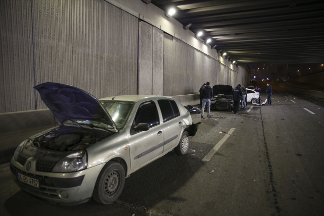 Ankara'da zincirleme trafik kazası: 5 yaralı