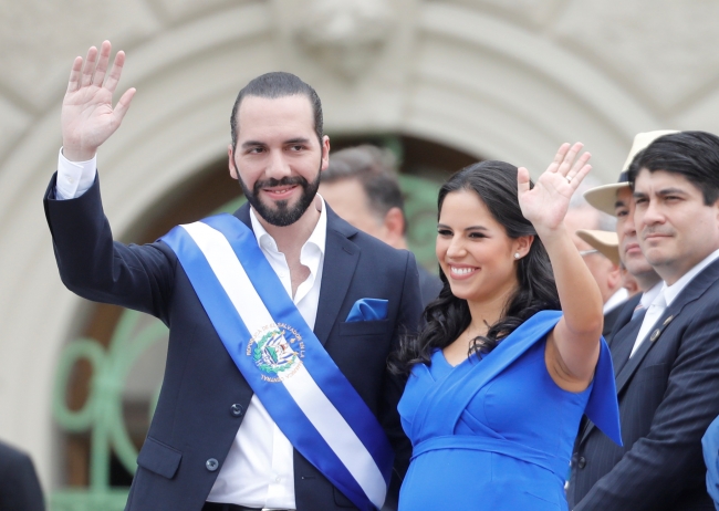 El Salvador'un Filistin asıllı başkanı Bukele göreve başladı