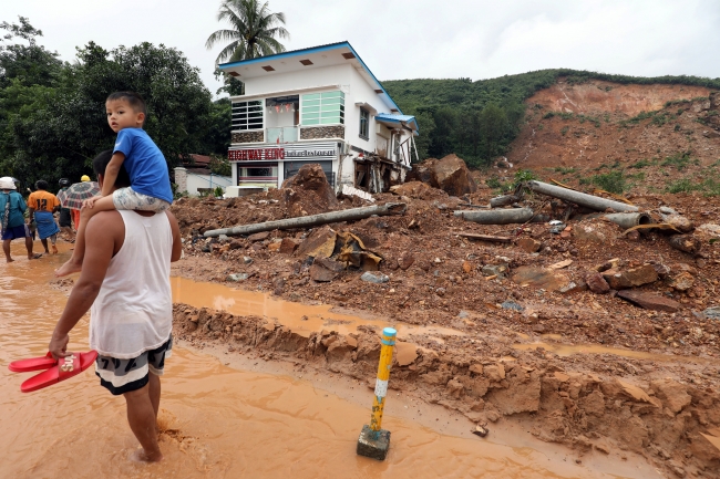 Myanmar'da toprak kayması: 41 ölü