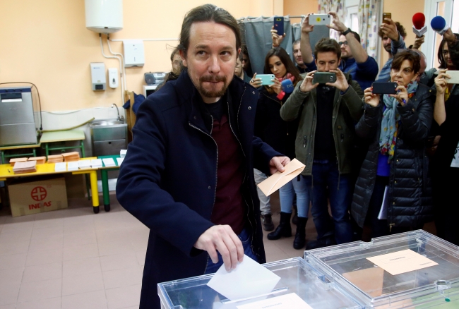 Solcu Unidas Podemos partisi lideri Pablos Iglesias oyunu kullandı. Fotoğraf: Reuters