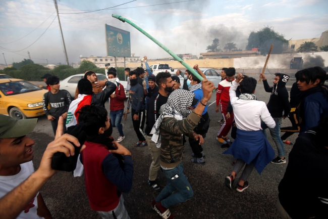 Irak'ta işsizlik, yolsuzluk ve kamu hizmeti yetersizliğini protesto etmek amacıyla 1 Ekim'de başlayan gösteriler devam ediyor. Fotoğraf: Reuters