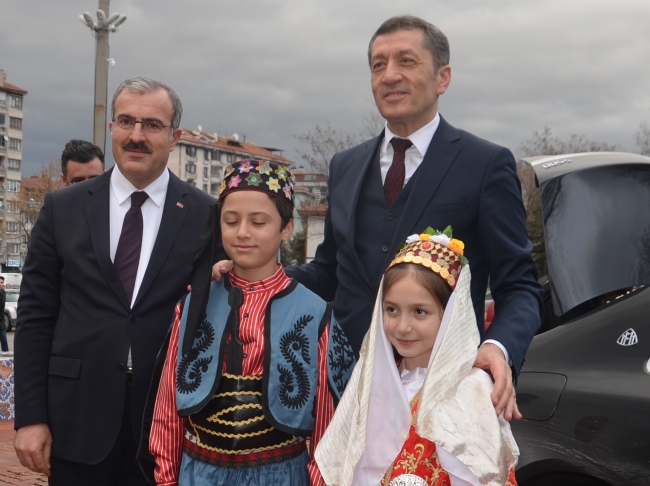 'Eğitimle ilgili her türlü ihtiyacın fotoğrafını çekme girişimlerimiz oluyor'