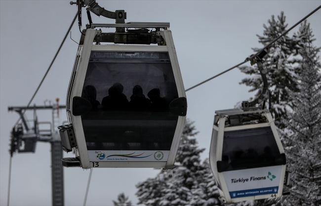 Uludağ teleferiğini geçen yıl 1 milyon kişi tercih etti