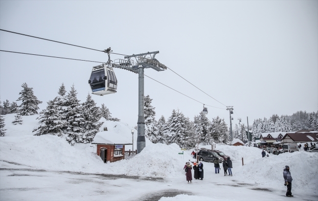 Uludağ teleferiğini geçen yıl 1 milyon kişi tercih etti