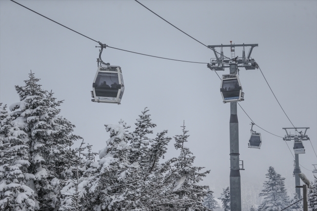 Uludağ teleferiğini geçen yıl 1 milyon kişi tercih etti