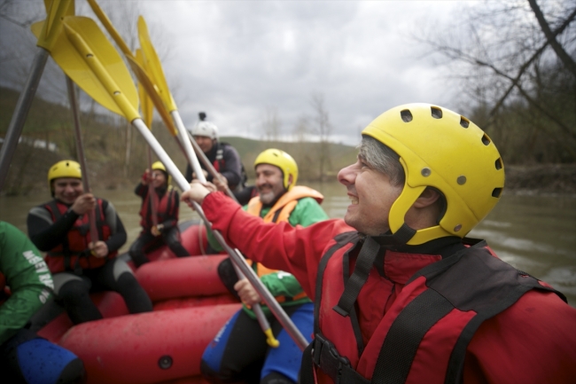 Düzce Melen Çayı'nda rafting sezonu açıldı