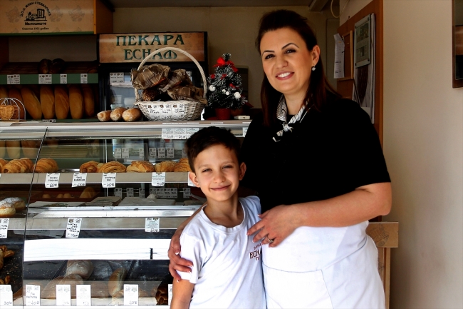 Sırbistan'ın en genç börek ustası aile geleneğini sürdürmek istiyor