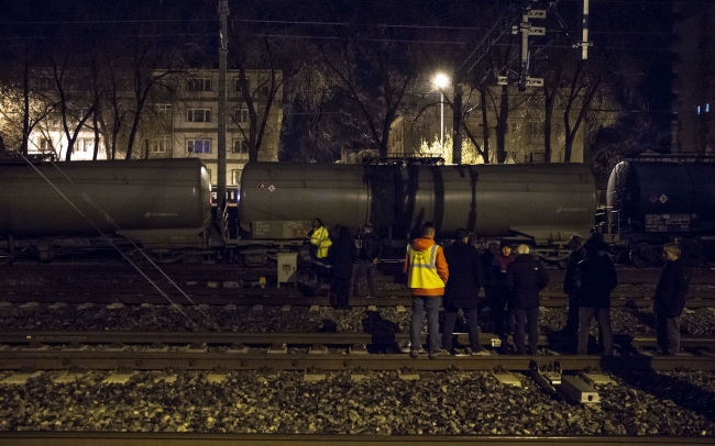 Ankara'da akaryakıt yüklü tren raydan çıktı