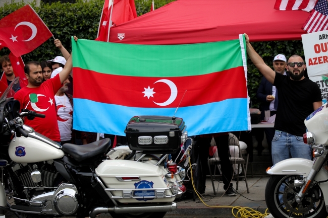 Washington'da yaşayan Türklerden Ermeni iddialarına karşı protesto