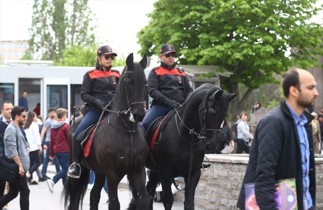 Ankara'da atlı polisler 1 Mayıs'ta devriye gezecek