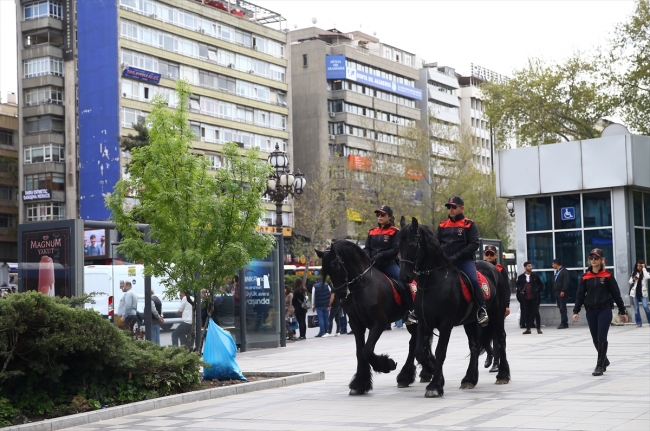 Ankara'da atlı polisler 1 Mayıs'ta devriye gezecek