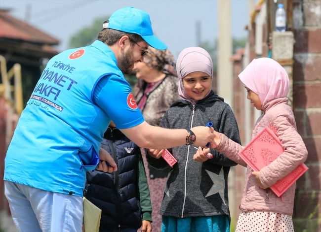 Türkiye Diyanet Vakfı'ndan Kazakistan'da gıda yardımı