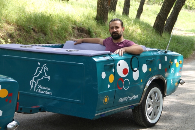 Hurda otomobili yeniledi, "Hacı Mülayim" adını verdi