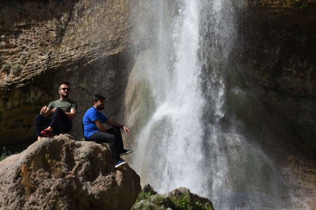 Hakkari'nin yıllardır saklı kalan doğal güzellikleri